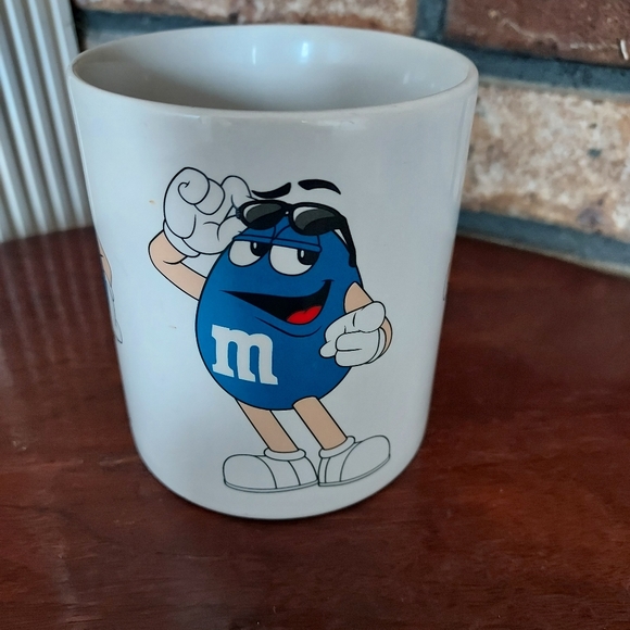 M&Ms Mug Blue Mug Licensed M&M World Coffee Cup Collectible 2012 - Picture 2 of 8